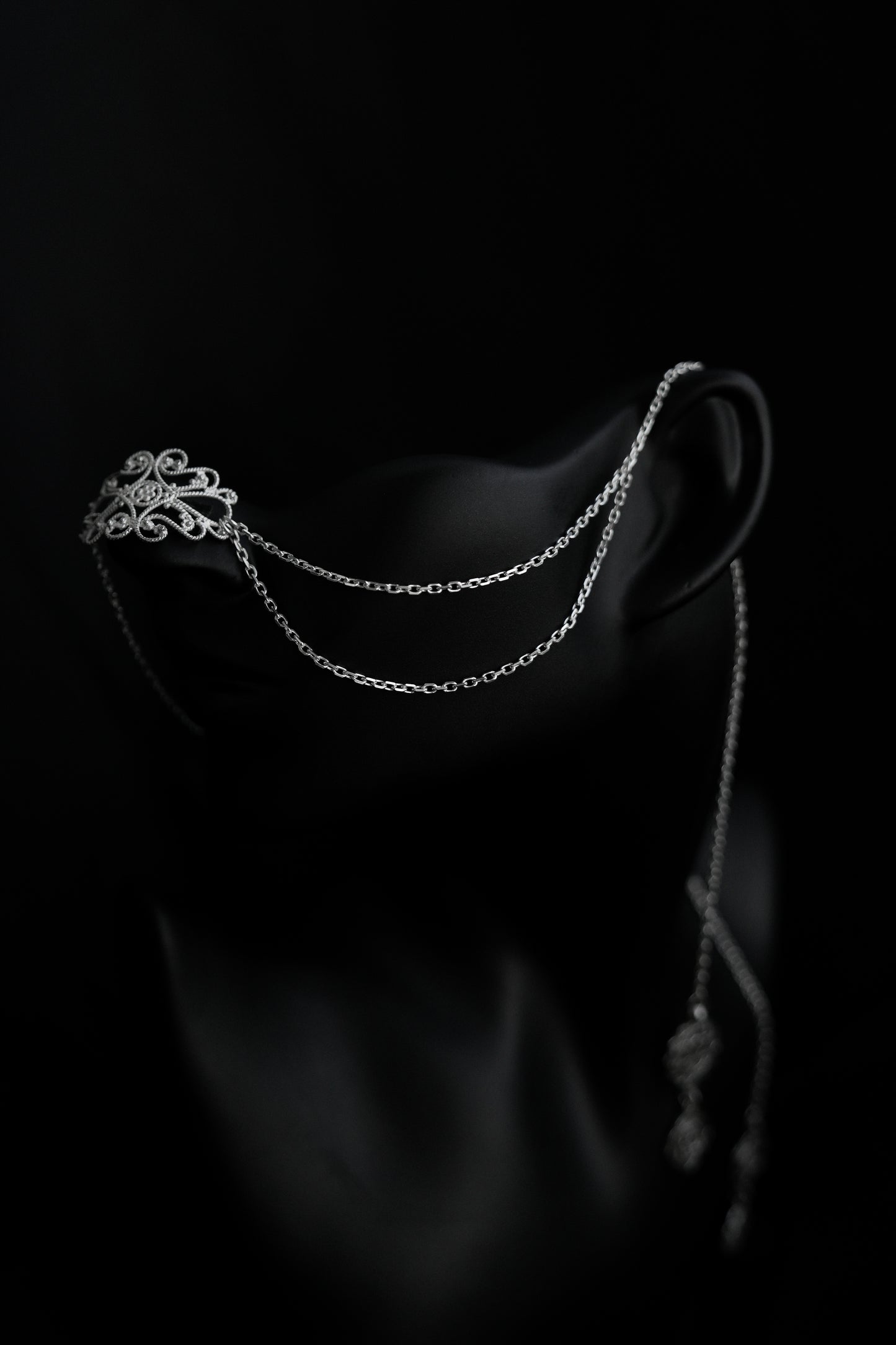 Face Chain "Blossom Halo"