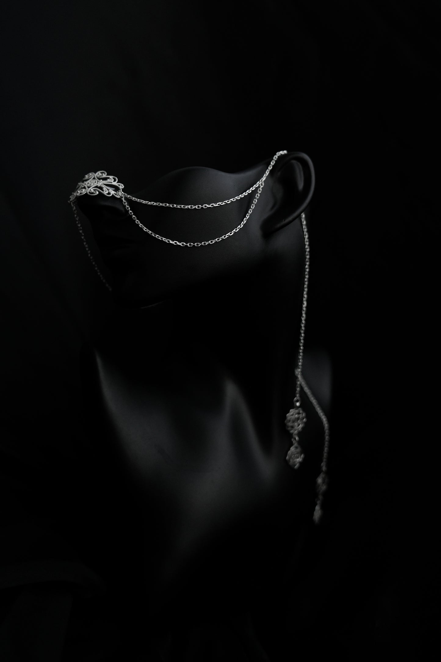 Face Chain "Blossom Halo"